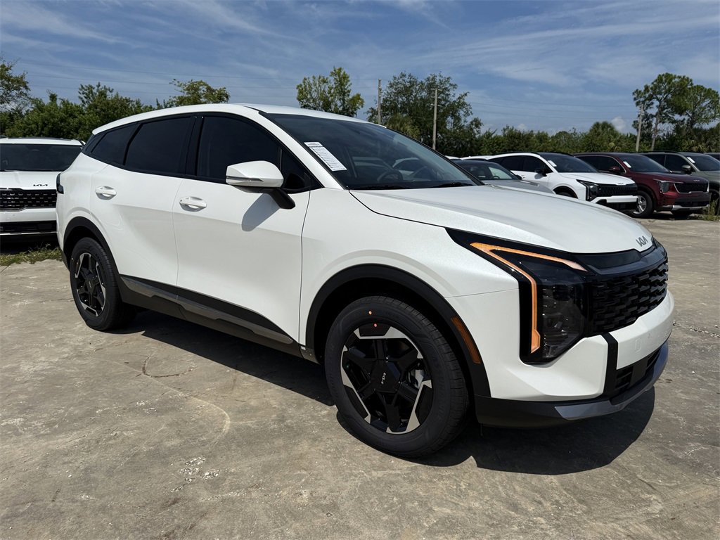 New 2026 Kia Sportage S image 2