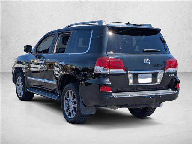 Used 2015 Lexus LX 570 4WD w/ Luxury Package image 7