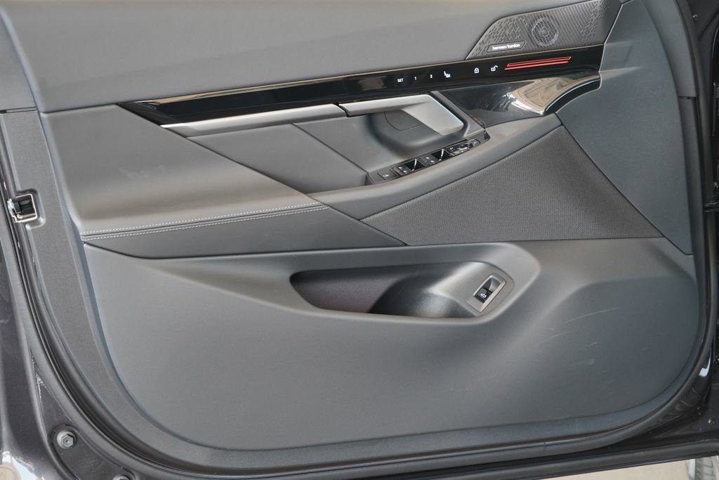 New 2026 BMW 530i image 9