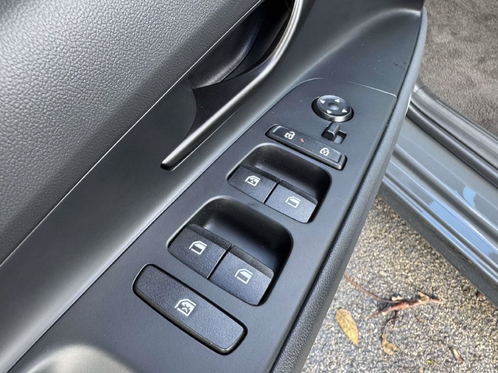 Used 2026 Hyundai Elantra SEL Sport Premium FWD image 17