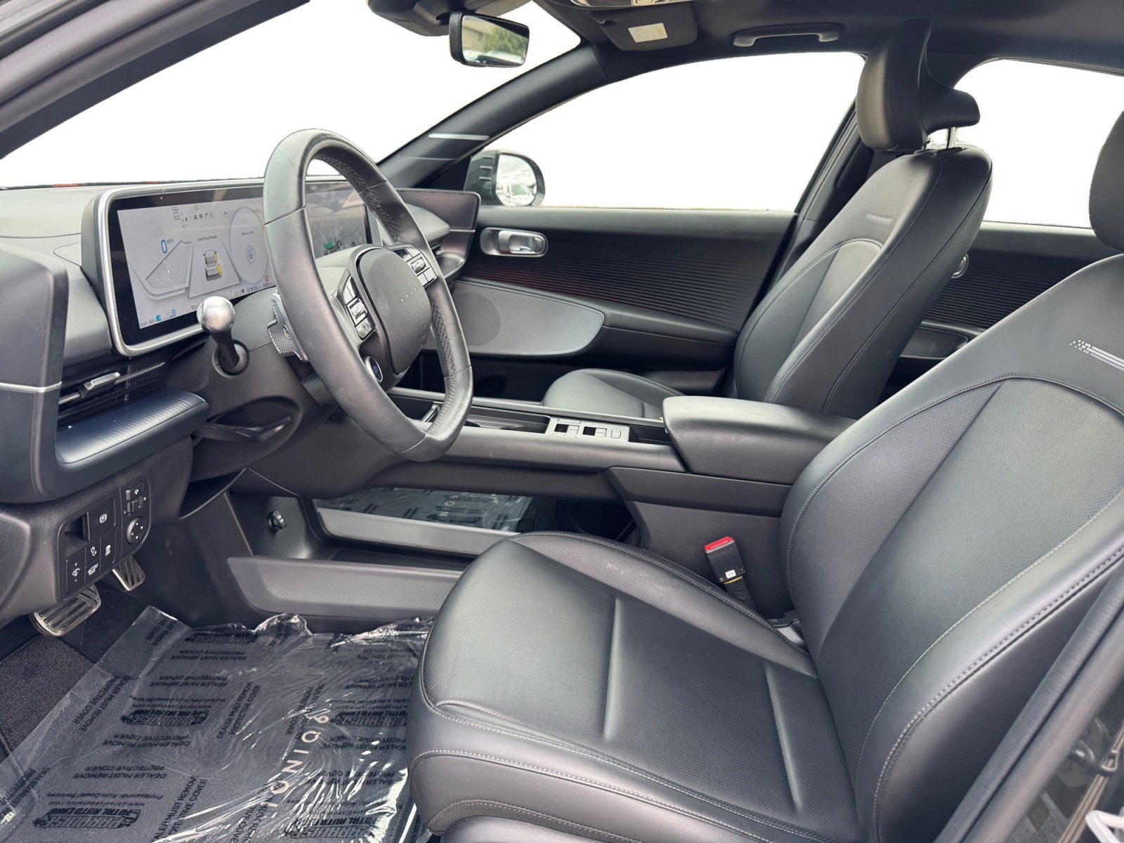 Used 2023 Hyundai Ioniq 6 Limited image 9