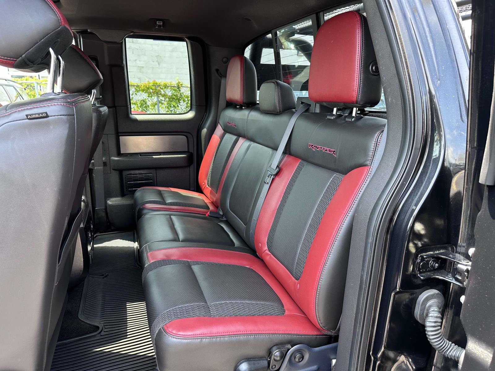 Used 2014 Ford F150 Raptor w/ Equipment Group 801A Luxury AWD/4WD image 16
