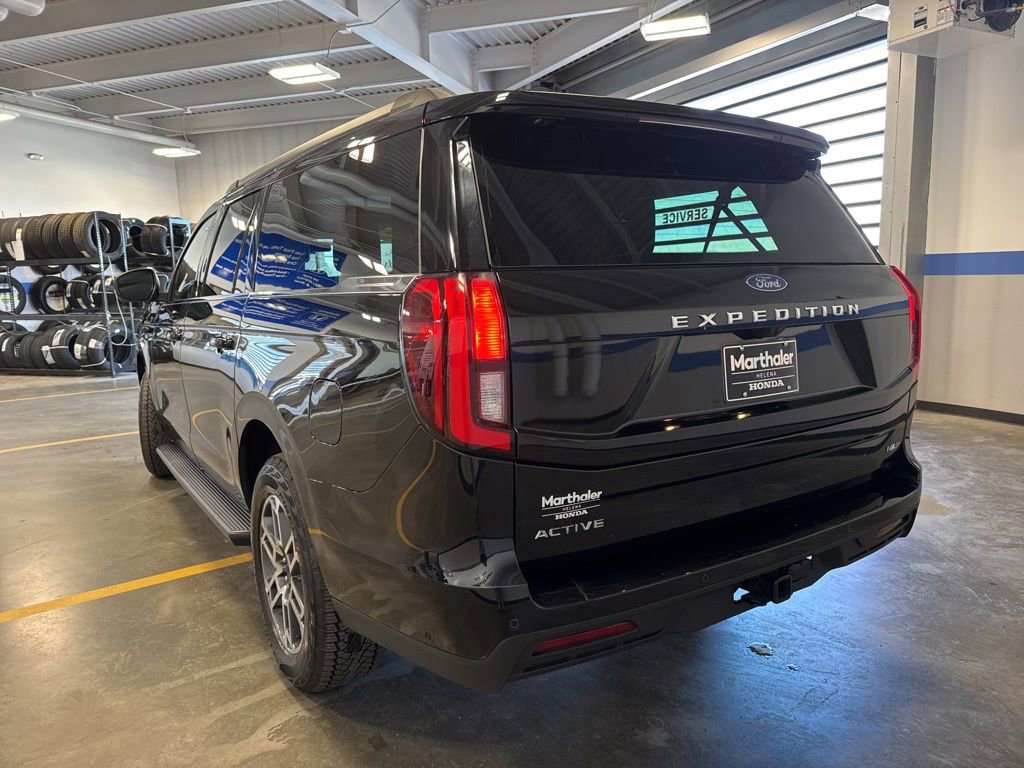 Used 2025 Ford Expedition Max Active AWD/4WD image 7
