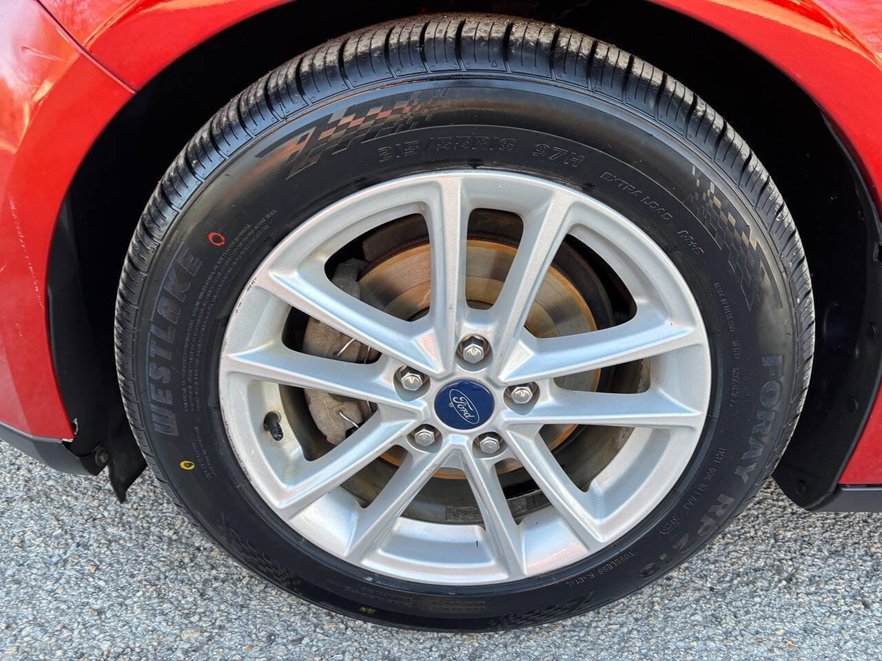 Used 2018 Ford Focus SE w/ Cold Weather Package image 21