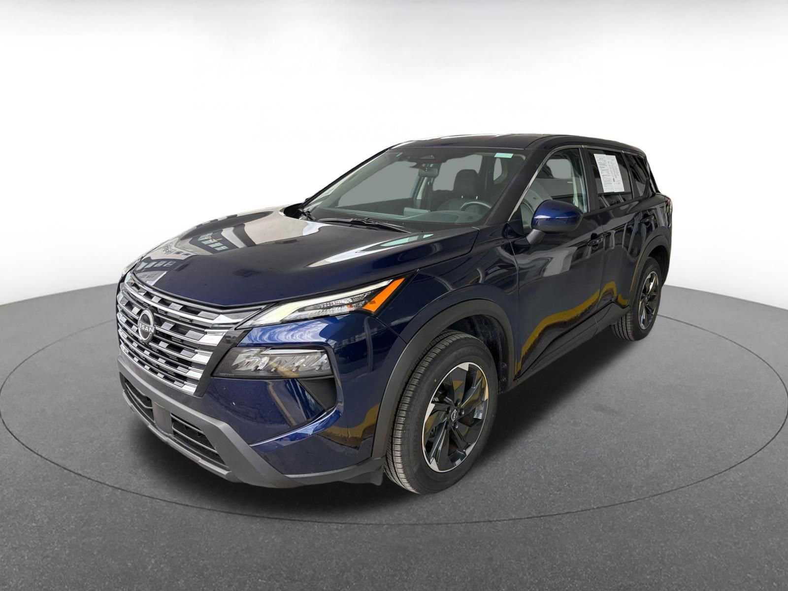 Used 2025 Nissan Rogue SV FWD image 4