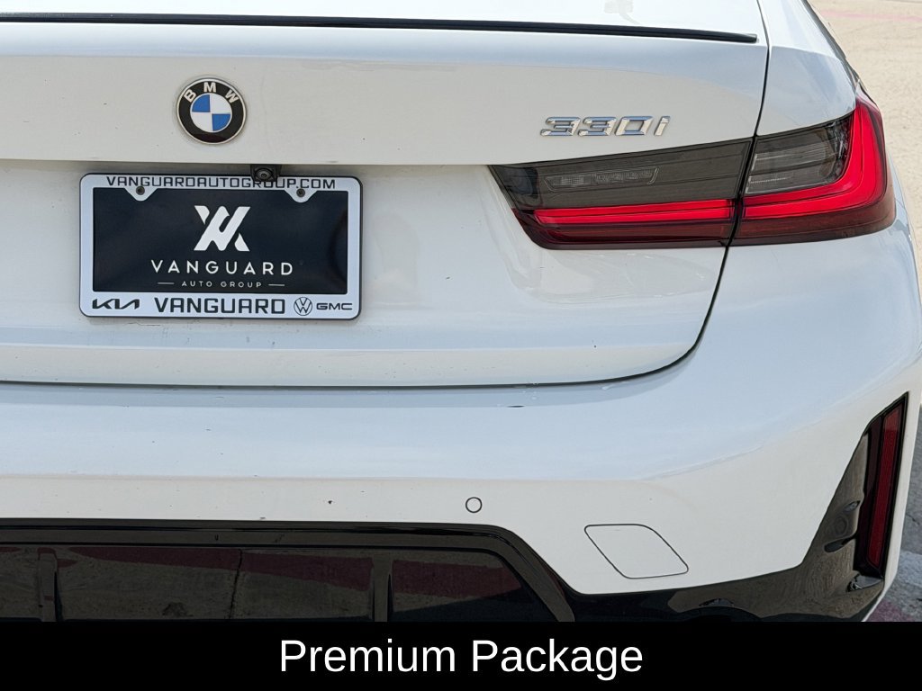 Used 2023 BMW 330i Sedan w/ M Sport Package RWD image 8