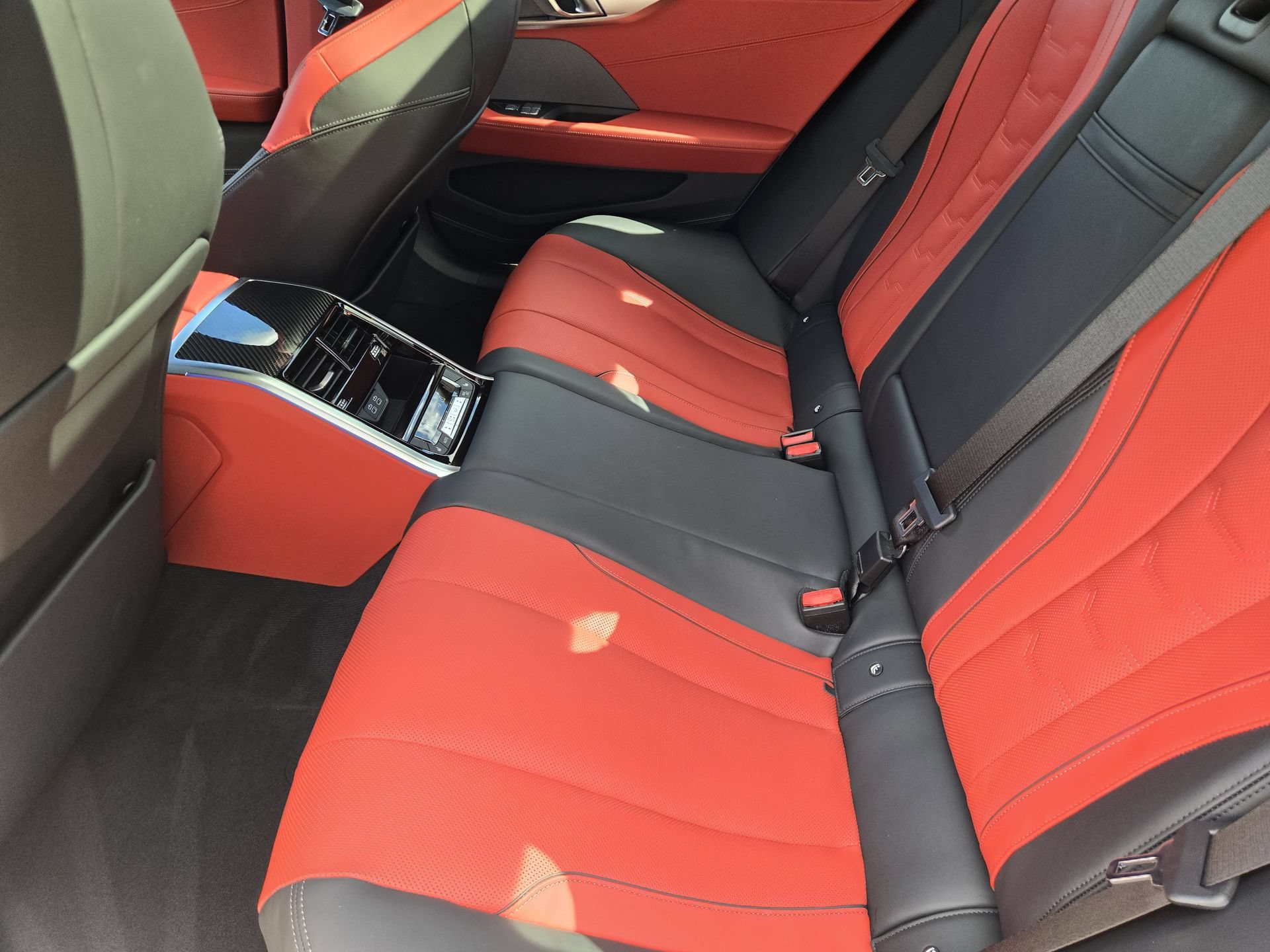 Used 2026 BMW M850i xDrive AWD/4WD image 28