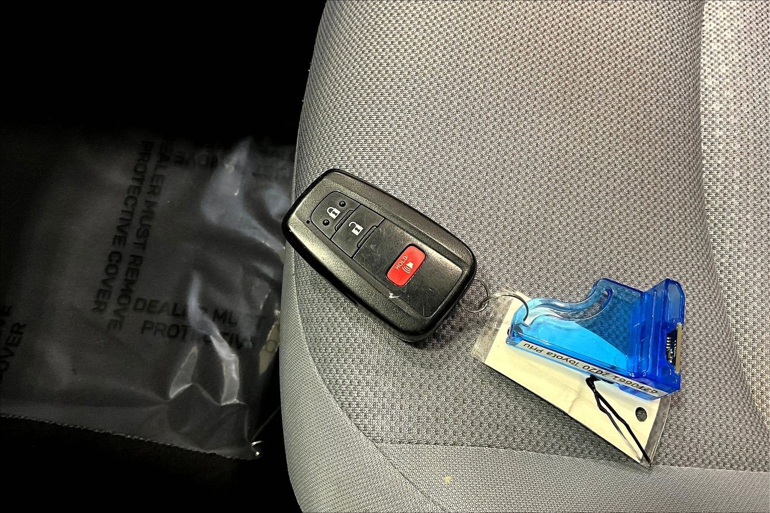 Used 2020 Toyota Prius LE image 34