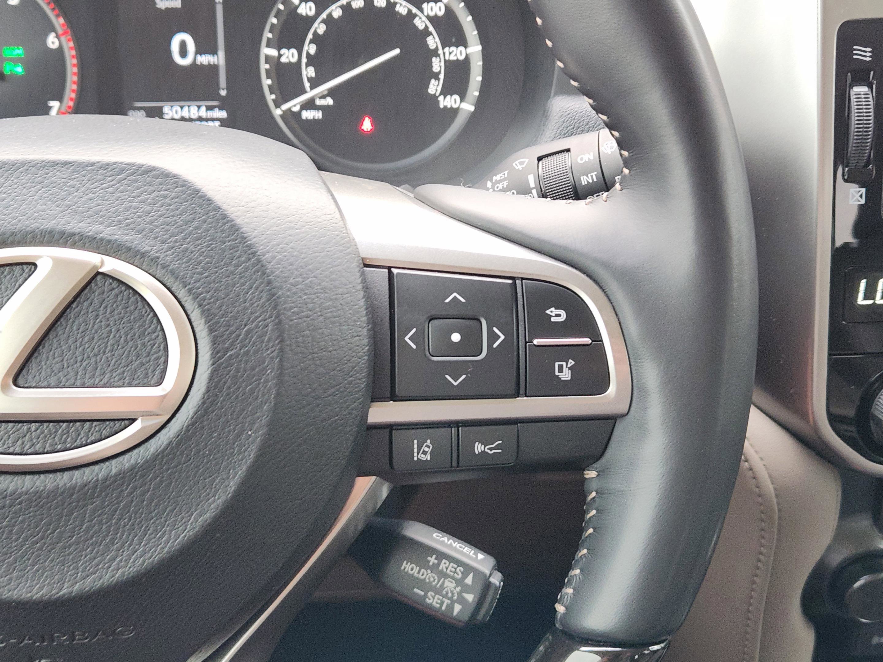 Used 2023 Lexus GX 460 Luxury w/ Accessory Package AWD/4WD image 27