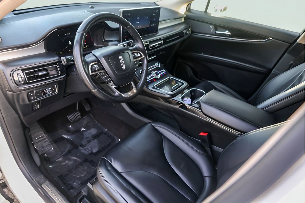 Used 2021 Lincoln Nautilus FWD w/ Equipment Group 101A image 13