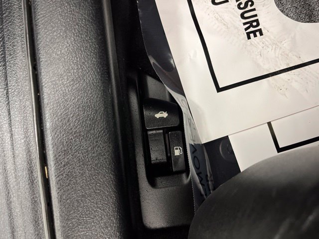 Used 2017 Toyota Camry LE FWD image 33