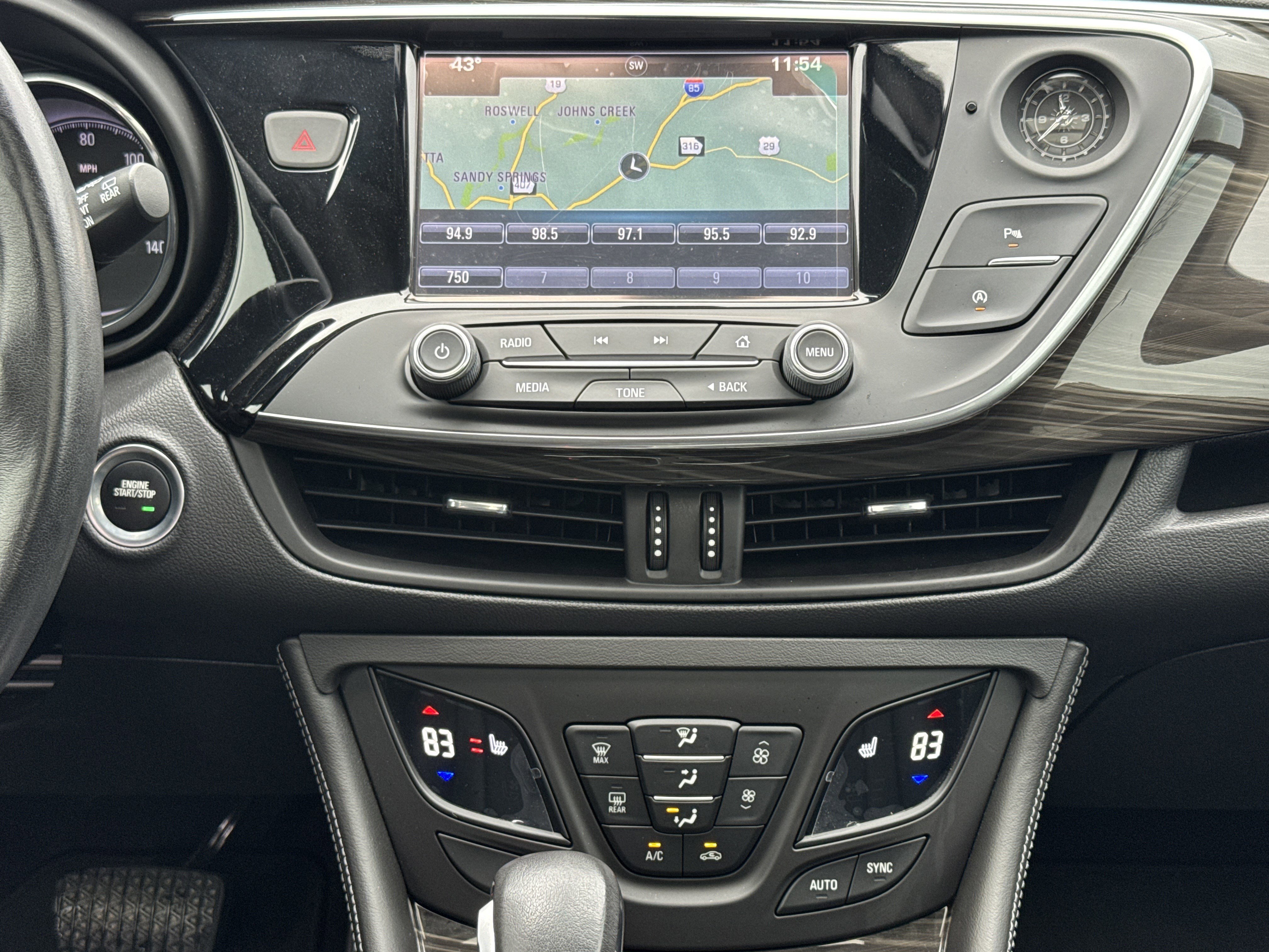 Used 2019 Buick Envision Essence image 30