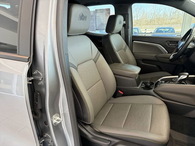 Certified 2025 Chevrolet Colorado ZR2 w/ ZR2 Bison Edition image 18