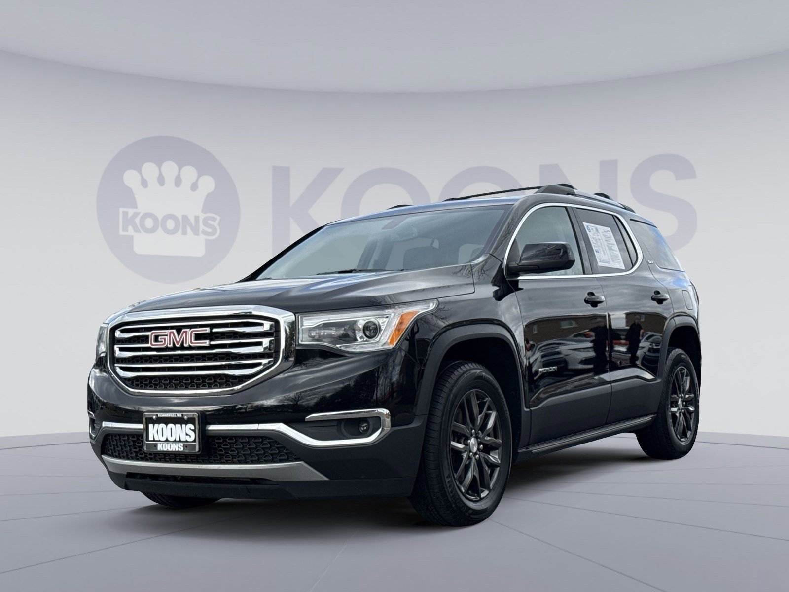 Used 2019 GMC Acadia SLT image 1