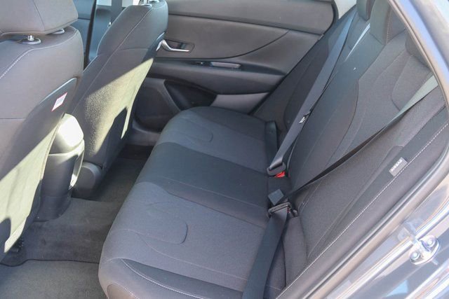 New 2026 Hyundai Elantra SE image 12