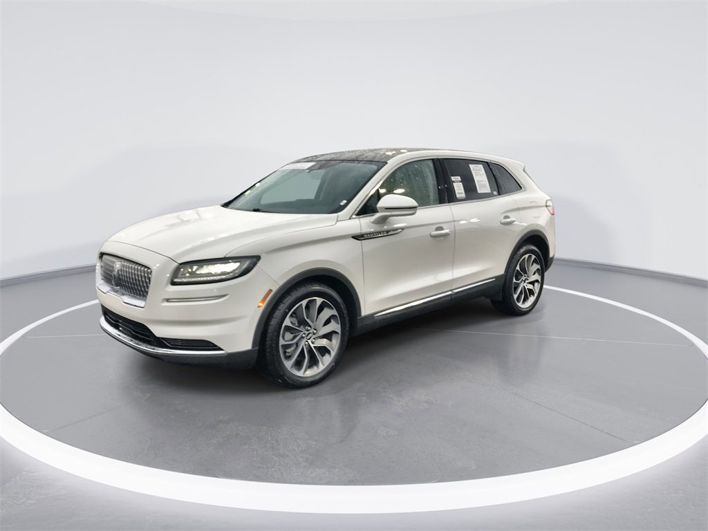 Used 2022 Lincoln Nautilus Reserve image 4