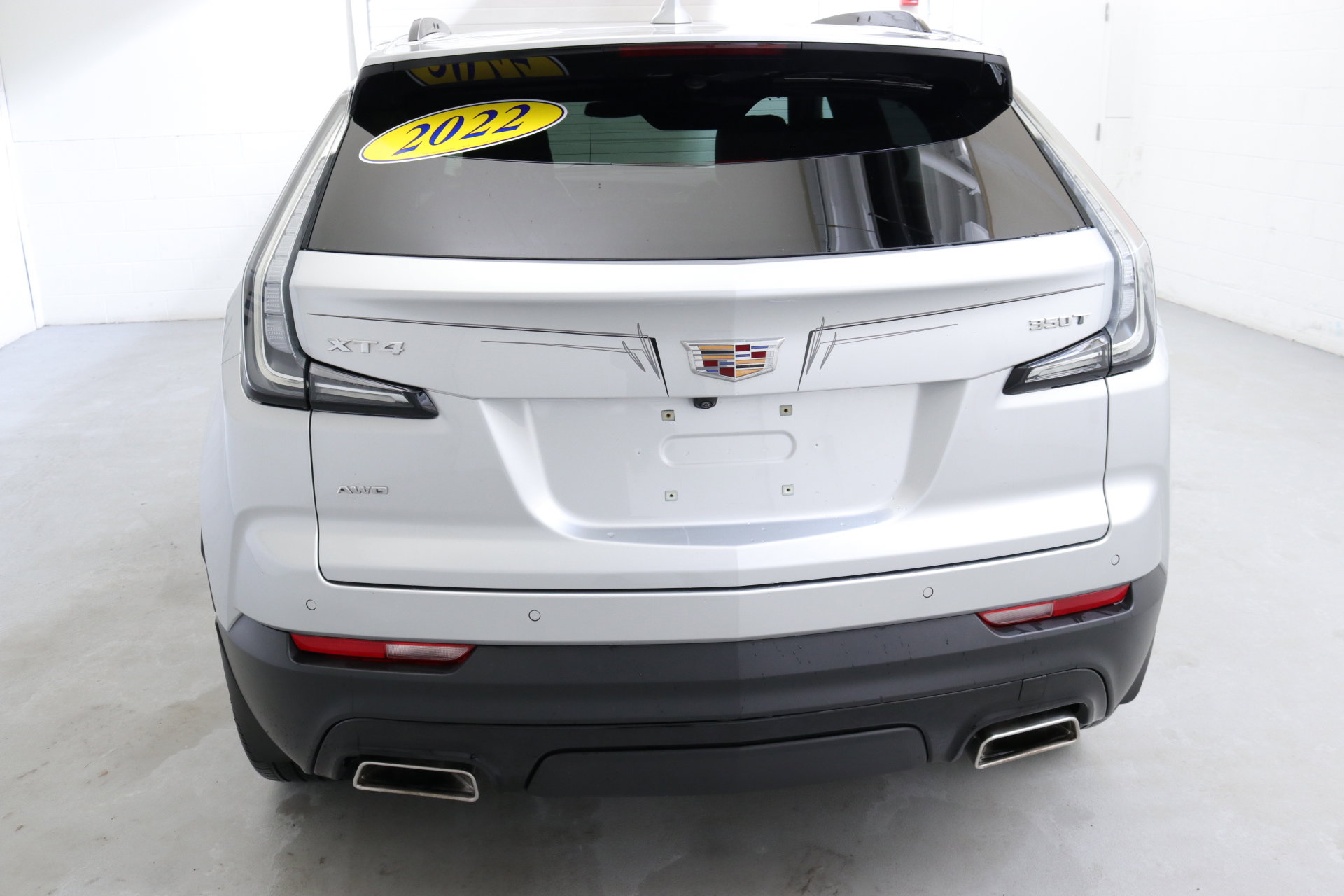 Used 2022 Cadillac XT4 Sport w/ Cold Weather Package image 8