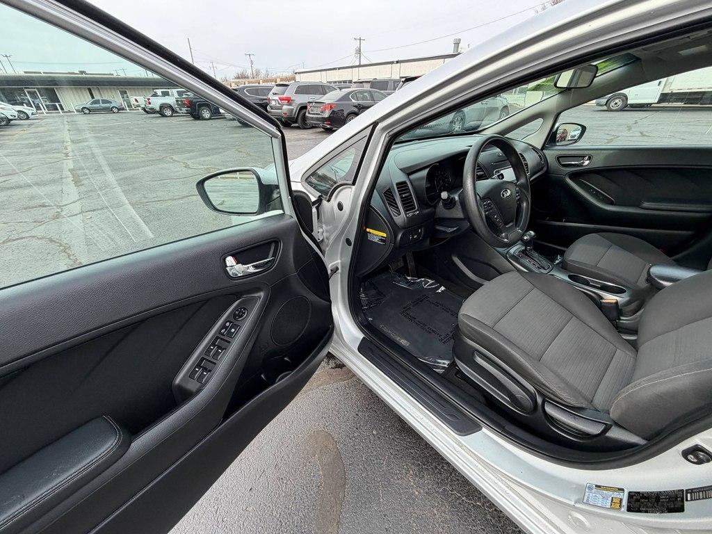 Used 2016 Kia Forte LX w/ LX Popular Plus Package FWD image 21