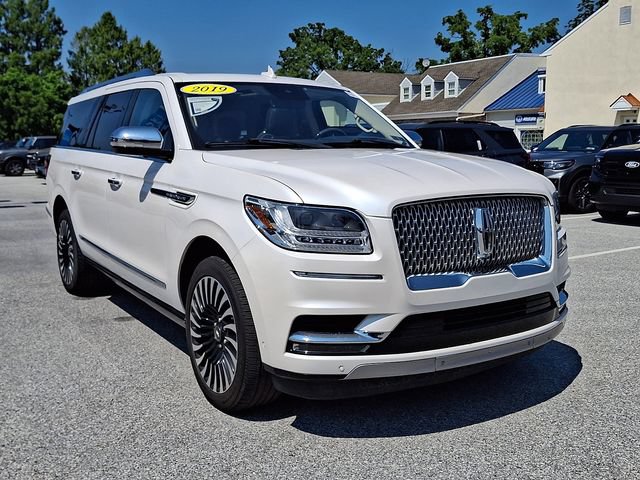 Used 2019 Lincoln Navigator L Black Label AWD/4WD image 2