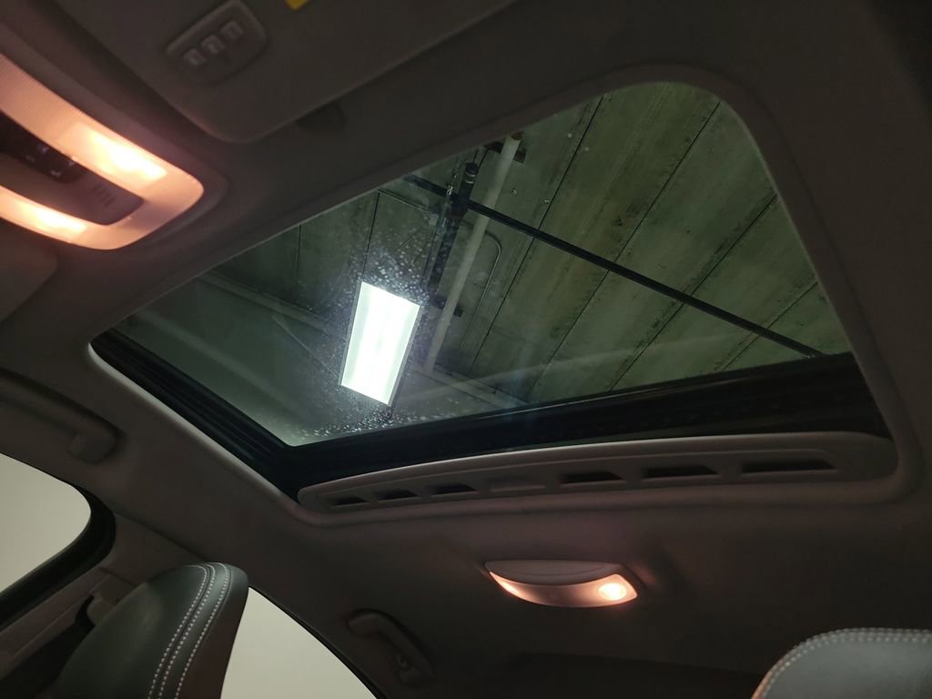 Used 2018 Volvo S60 T5 Dynamic w/ Vision Package image 14