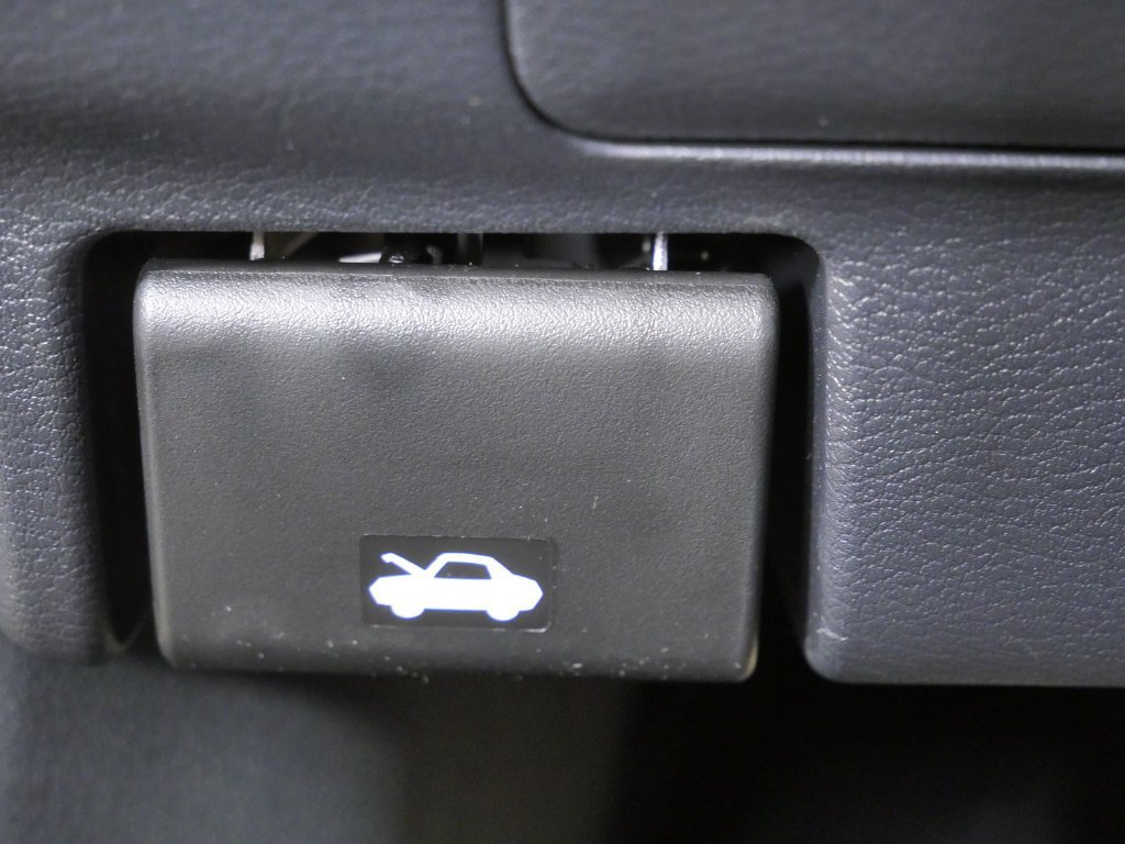 New 2027 Nissan Kicks SV AWD/4WD image 22