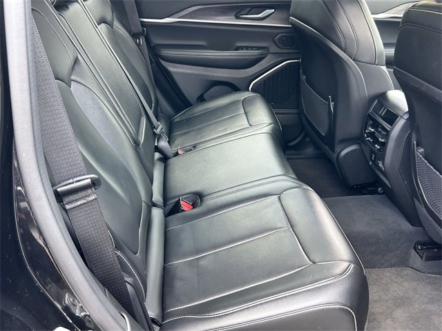 Used 2022 Jeep Grand Cherokee Limited 4xe image 38