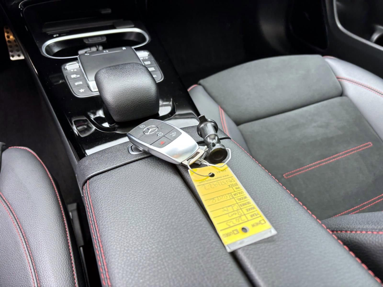 Used 2023 Mercedes-Benz CLA 250 4MATIC image 34