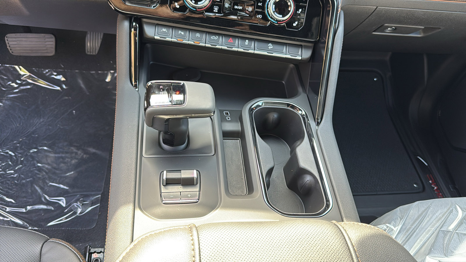 New 2026 GMC Sierra 1500 AT4 w/ AT4 Premium Package image 18