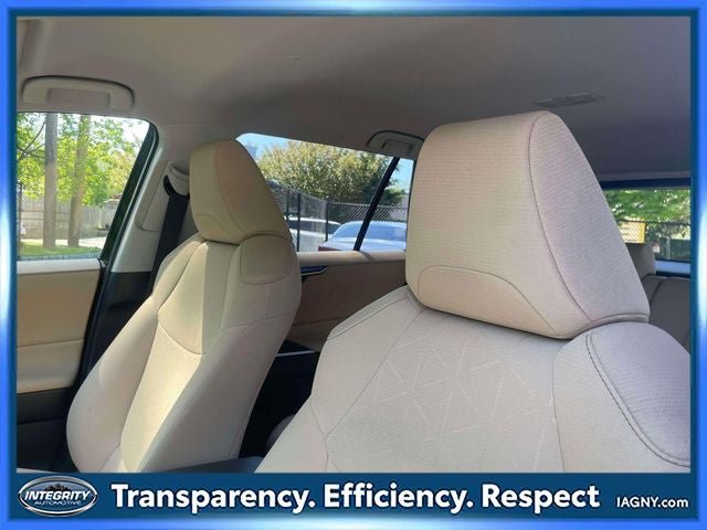 Used 2020 Toyota RAV4 XLE w/ All Weather Liner Package AWD/4WD image 19