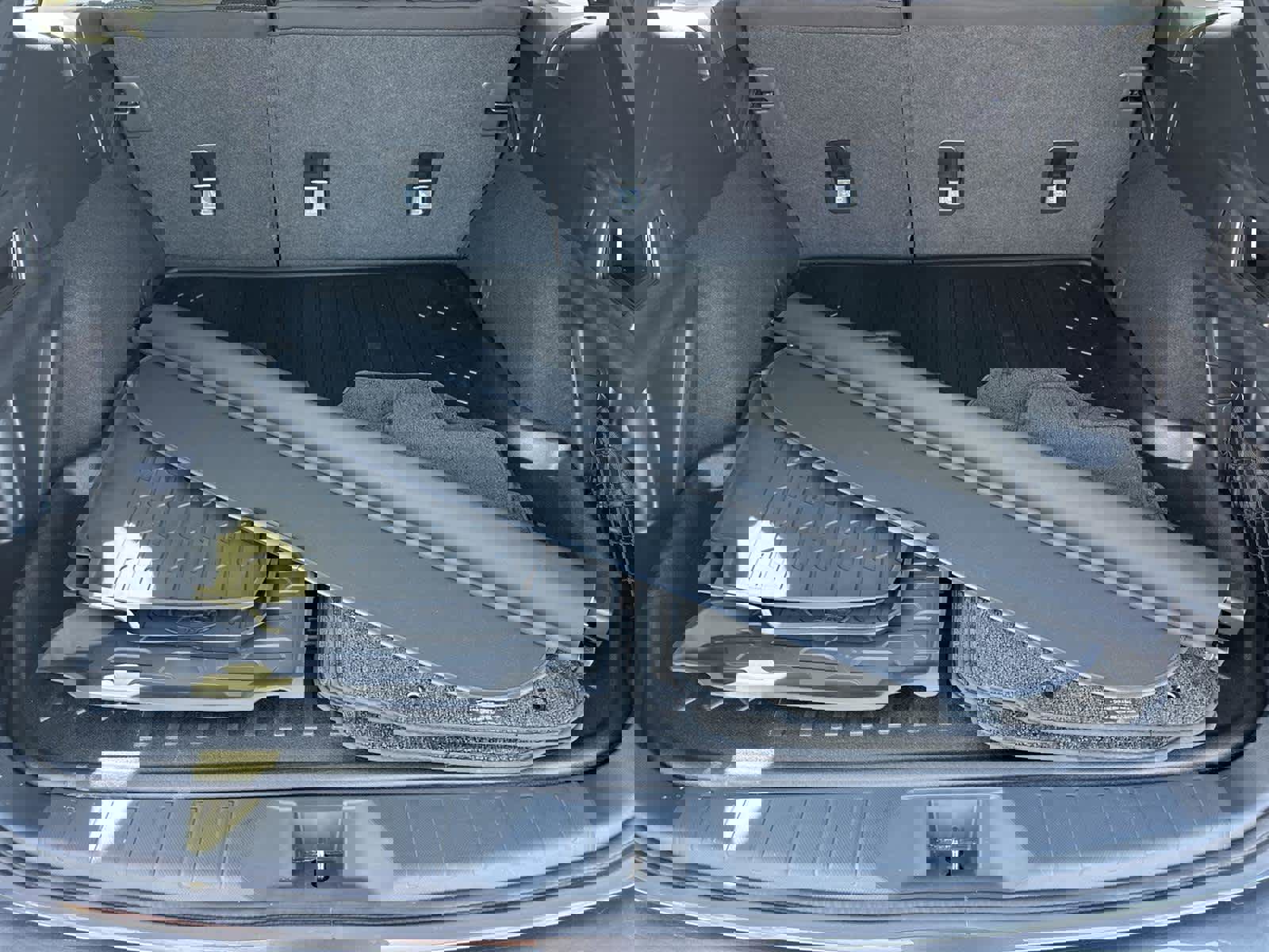 Used 2025 Subaru Outback Premium image 19