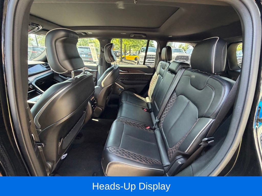 Used 2023 Jeep Grand Cherokee Summit w/ Advanced Protech Group IV AWD/4WD image 18