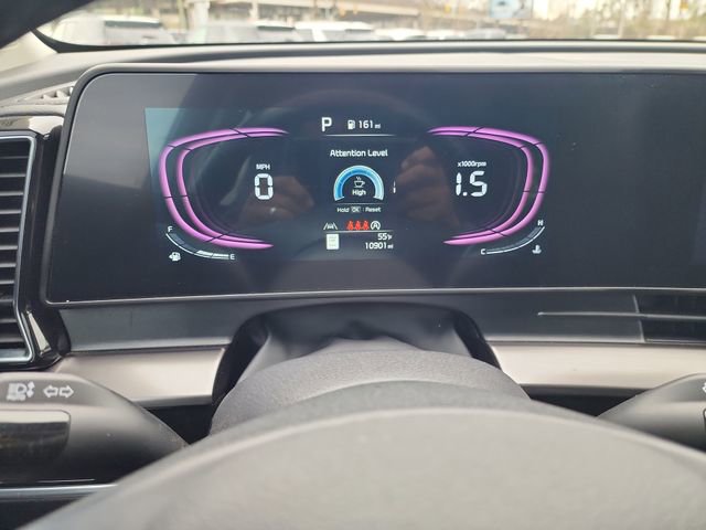 Used 2025 Kia Sportage EX w/ Premium Package image 18