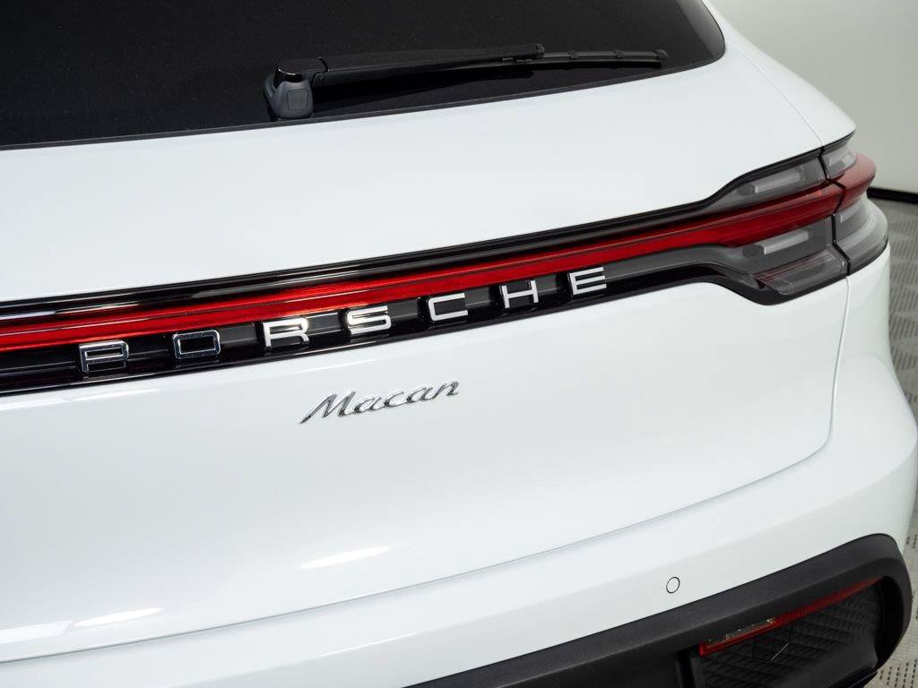 New 2026 Porsche Macan AWD/4WD image 37