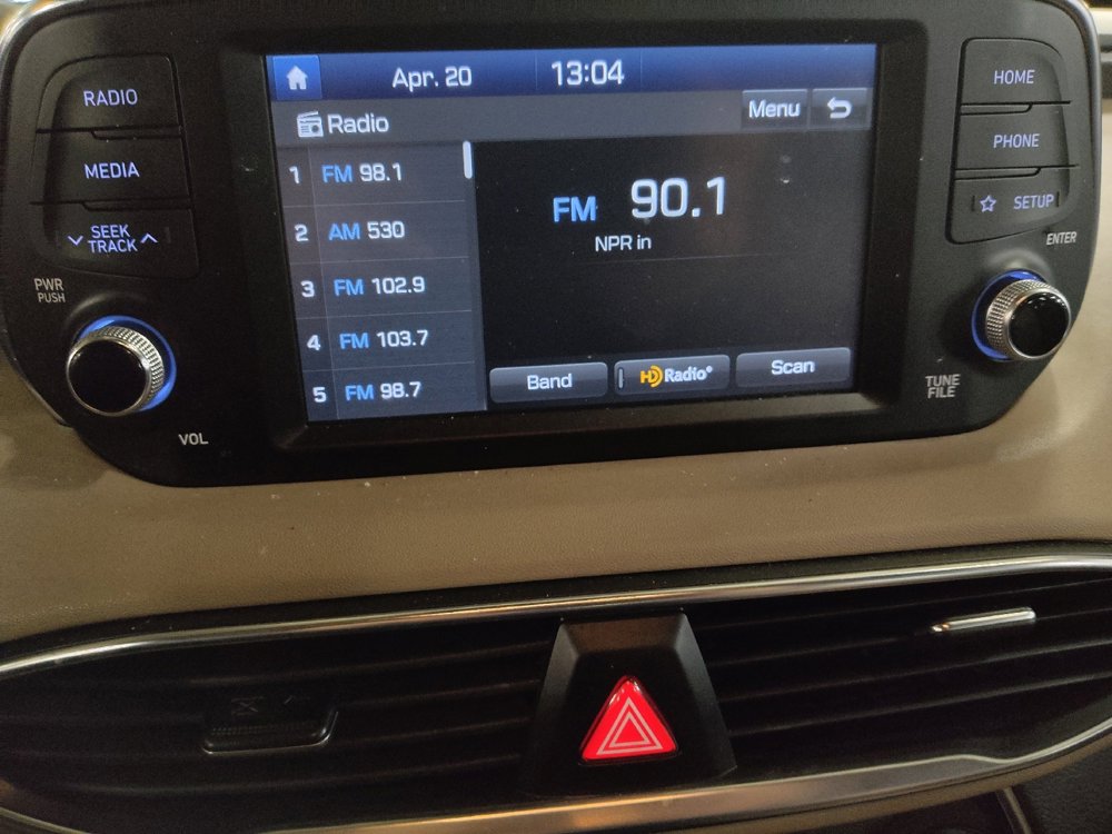 Used 2019 Hyundai Santa Fe SEL FWD image 25
