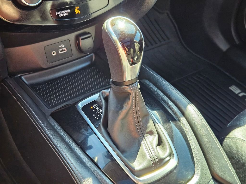 Used 2018 Nissan Rogue SL w/ Premium Package AWD/4WD image 25