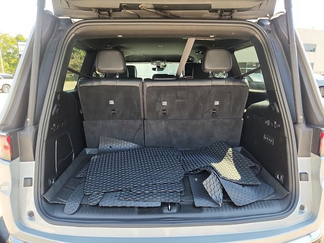 Used 2022 Jeep Wagoneer Series III AWD/4WD image 29