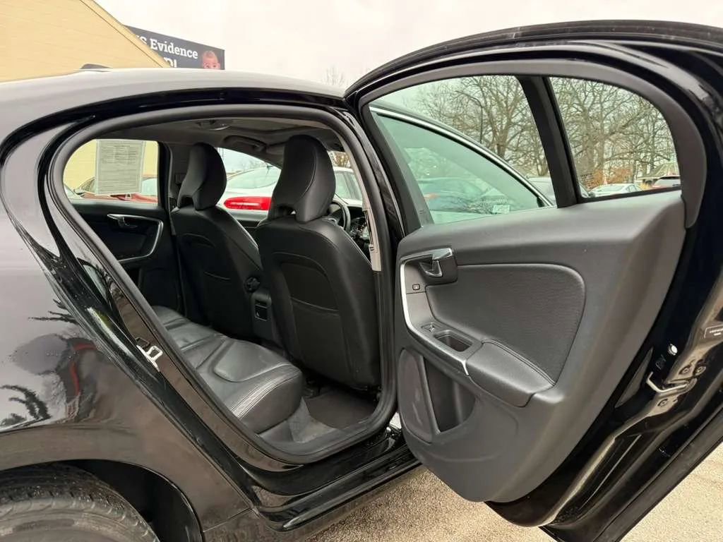Used 2014 Volvo S60 T5 image 15