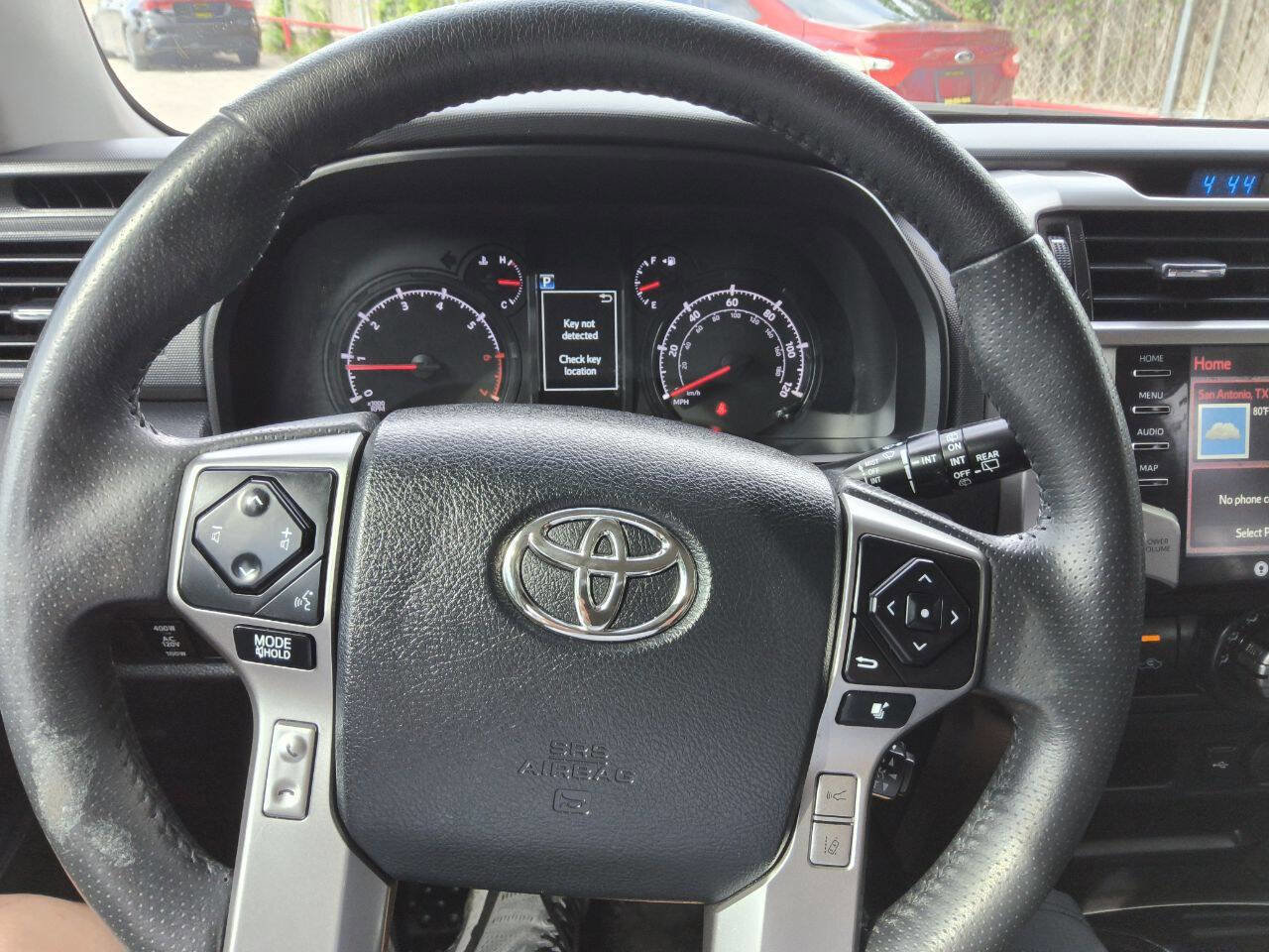 Used 2022 Toyota 4Runner SR5 Premium w/ Moonroof Package RWD image 14