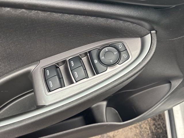 Used 2023 Chevrolet Malibu LT image 14