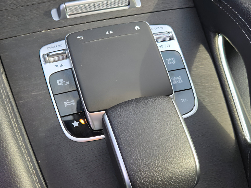 Used 2020 Mercedes-Benz GLE 350 4MATIC image 32