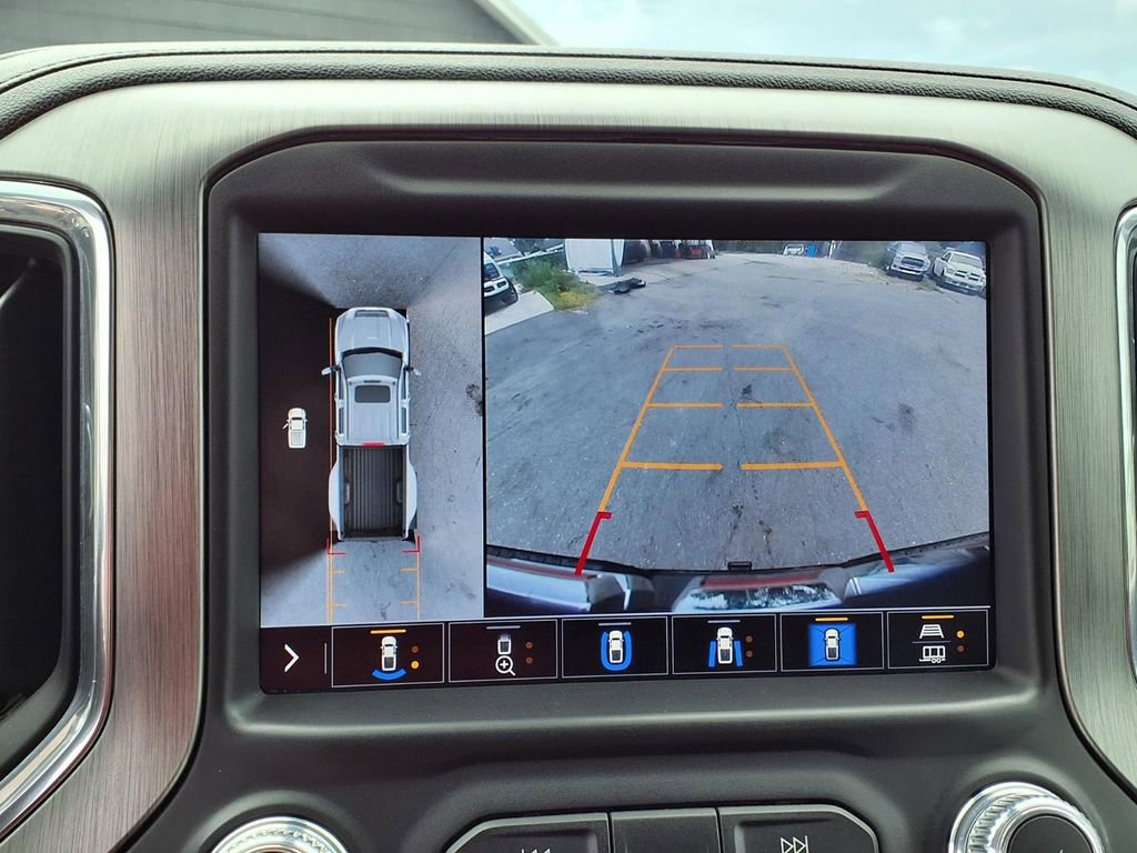 Used 2022 GMC Sierra 3500 Denali w/ Denali Ultimate Package AWD/4WD image 25