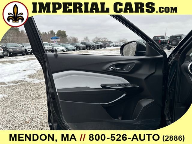 New 2026 Chevrolet Trax LT w/ Driver Confidence Package FWD image 18