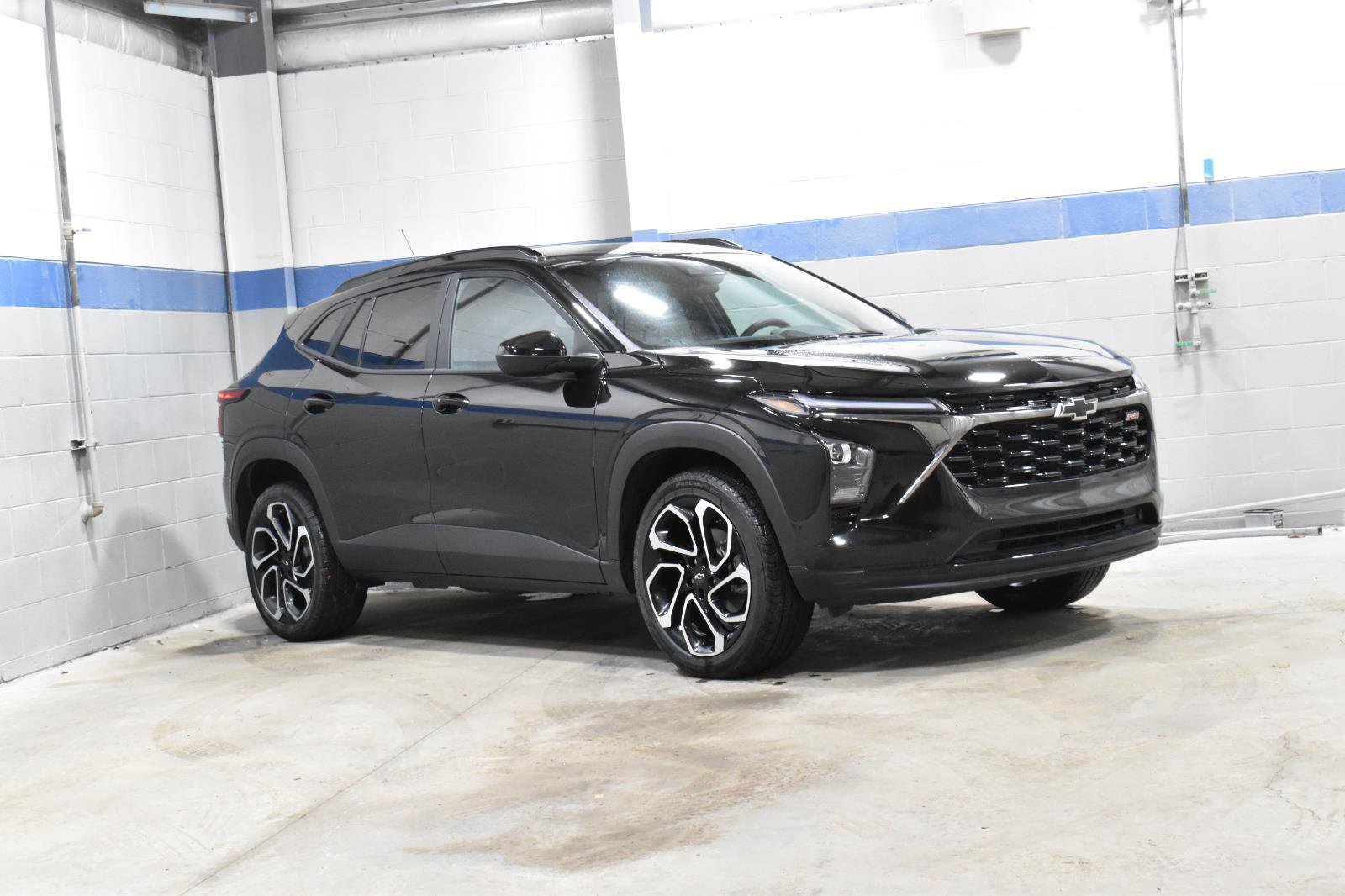 Used 2025 Chevrolet Trax RS image 28