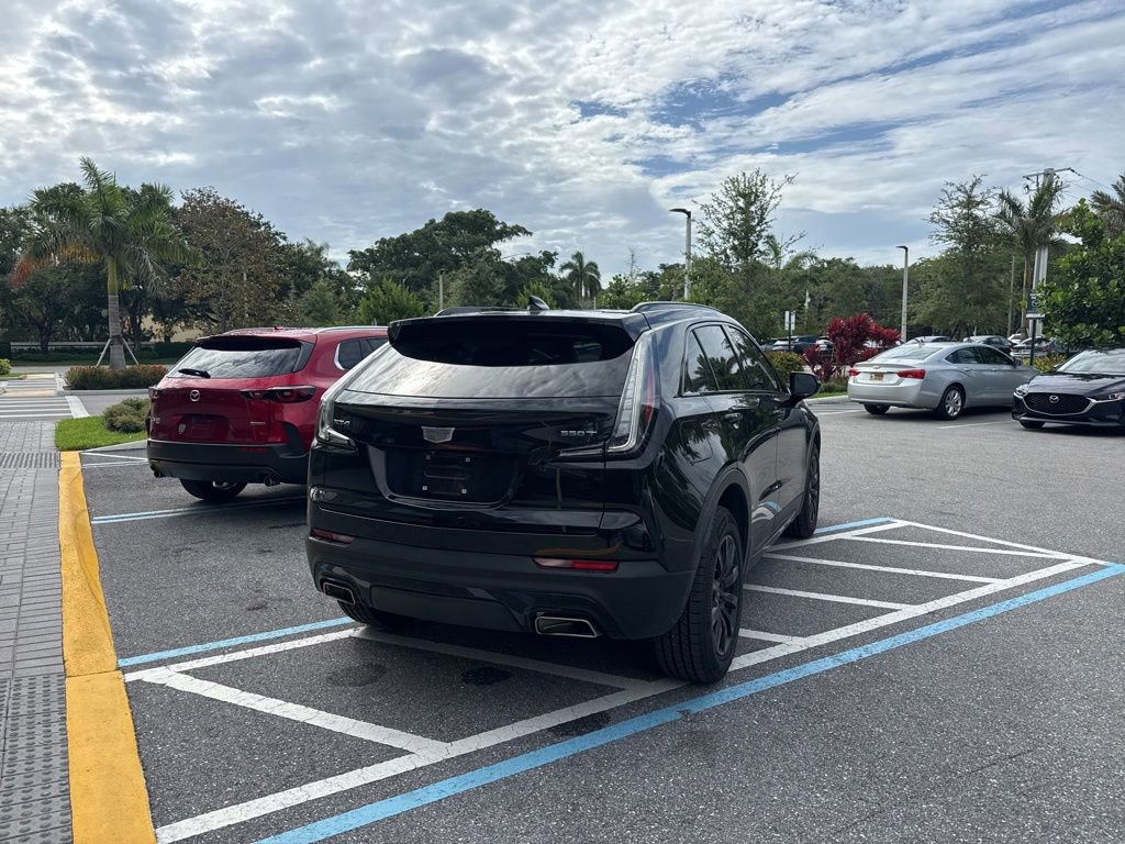 Used 2023 Cadillac XT4 Sport FWD image 7