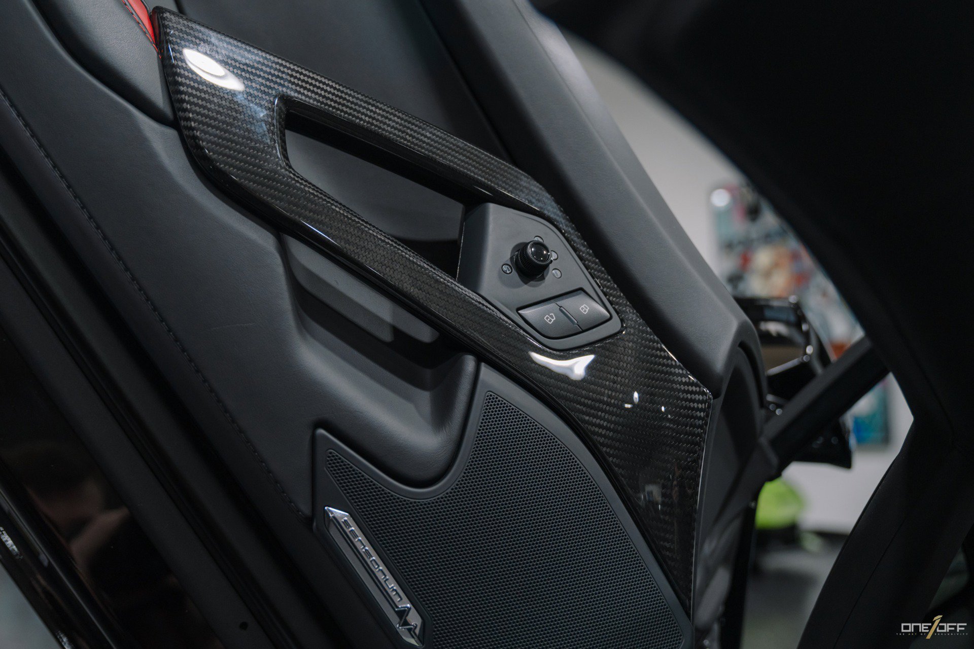 Used 2018 Lamborghini Aventador S image 34