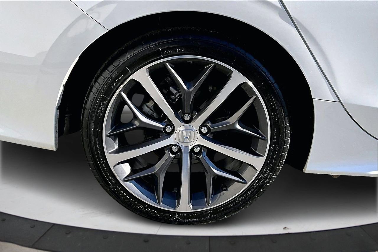Used 2022 Honda Civic Touring image 37