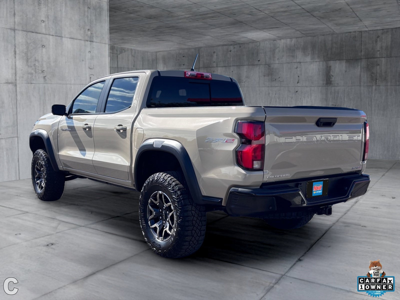 Used 2024 Chevrolet Colorado ZR2 w/ Technology Package AWD/4WD image 4