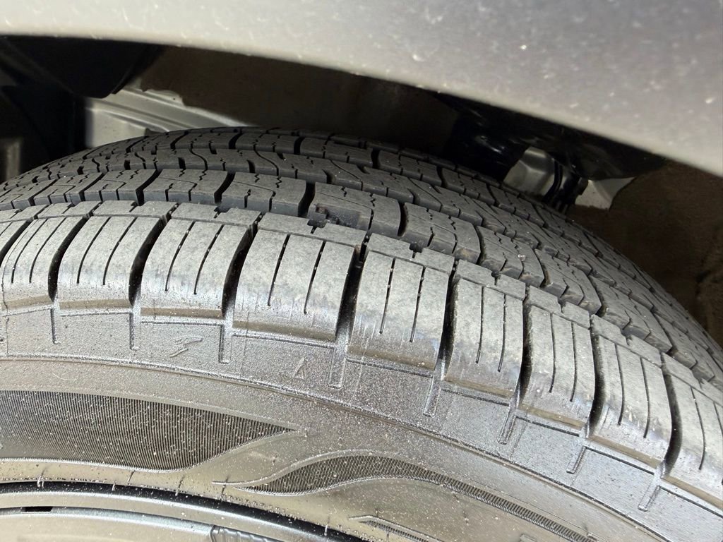 Used 2024 Toyota Prius LE image 39