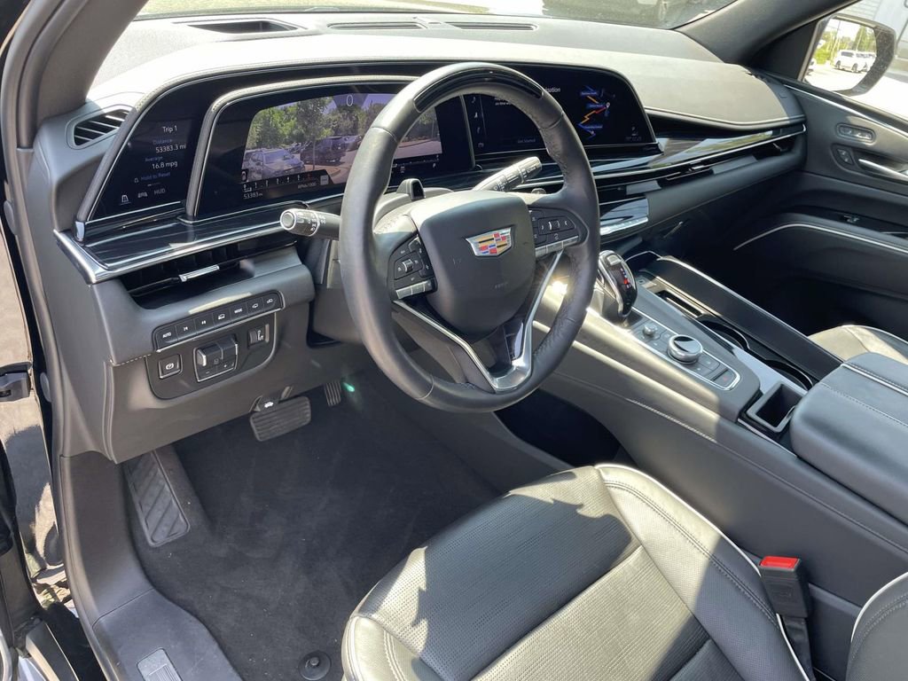 Used 2024 Cadillac Escalade Sport w/ LPO, ONYX Package image 18