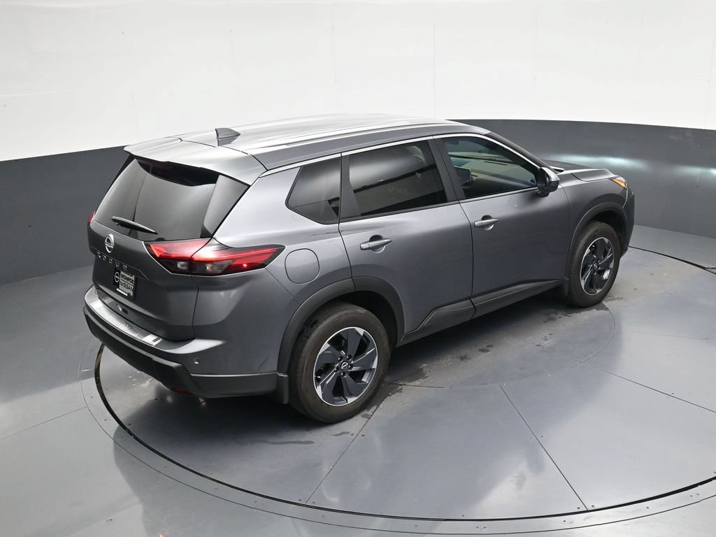 Certified 2026 Nissan Rogue SV FWD image 33